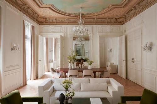 Imagen de la habitación del Hotel Maison Delano Paris. Foto 22