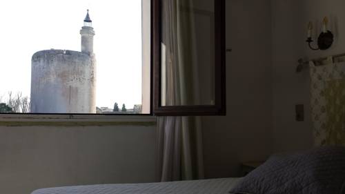 Imagen de la habitación del Hotel Maison Des Croisades. Foto 14