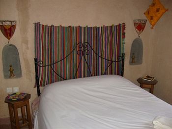 Imagen de la habitación del Hotel Maison D'hotes Dar Timitar. Foto 14