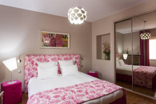 Imagen de la habitación del Hotel Maison Doucet. Foto 3