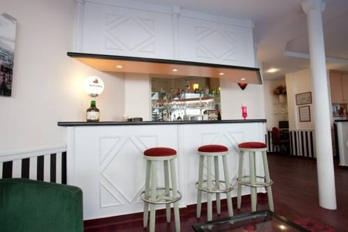 Imagen general del Hotel Maison Du Pré. Foto 2