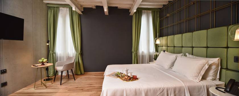 Imagen de la habitación del Hotel Maison Ducal. Foto 4