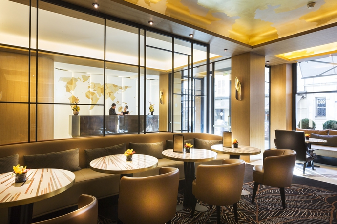 Imagen del bar/restaurante del Hotel Maison FL. Foto 7