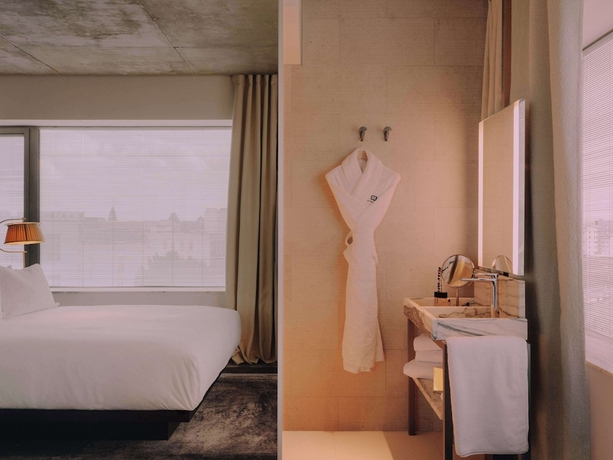 Imagen de la habitación del Hotel Maison Heler Metz, Curio Collection By Hilton. Foto 8