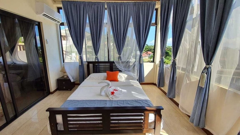 Imagen de la habitación del Hotel Maison L\'Horizon. Foto 6