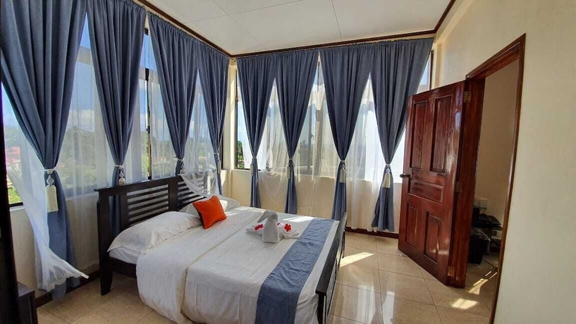 Imagen de la habitación del Hotel Maison L\'Horizon. Foto 16