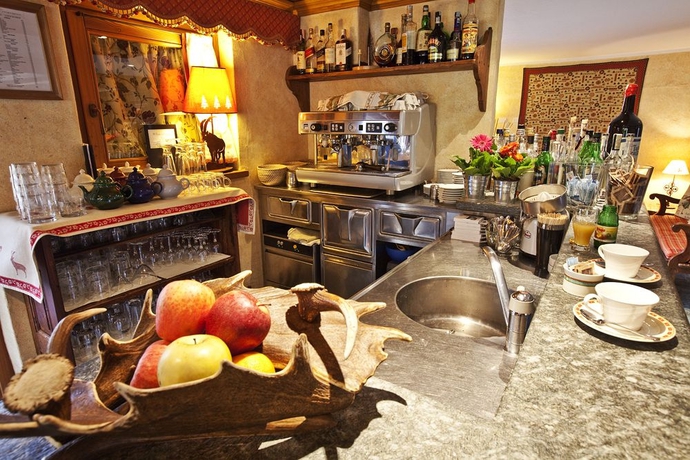 Imagen del bar/restaurante del Hotel Maison Lo Campagnar. Foto 3