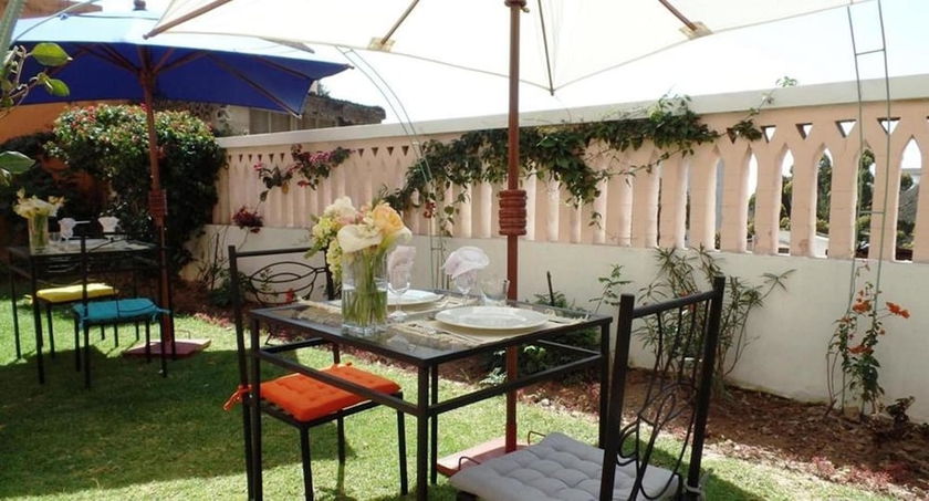 Imagen de los exteriores del Hotel Maison Lovasoa. Foto 13