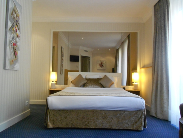Imagen de la habitación del Hotel Maison Lutetia R. Foto 8