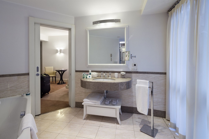 Imagen de la habitación del Hotel Maison Milano | Una Esperienze. Foto 8