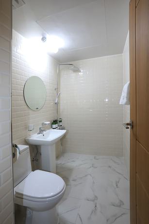 Imagen de la habitación del Hotel Maison Mini. Foto 9