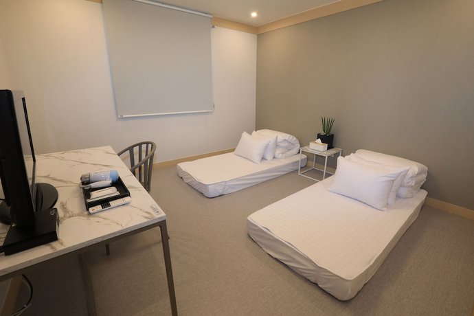 Imagen de la habitación del Hotel Maison Mini. Foto 14