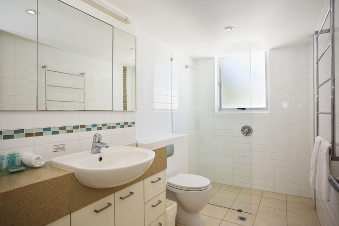 Imagen de la habitación del Hotel Maison Noosa Beachfront Resort. Foto 8