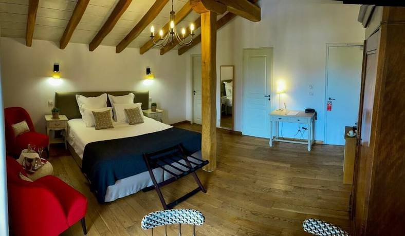 Imagen de la habitación del Hotel Maison Oppoca. Foto 8