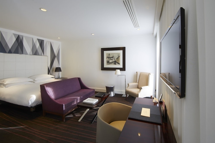 Imagen de la habitación del Hotel Maison Pic. Foto 14