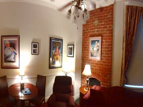 Imagen de la habitación del Hotel Maison Pierre Lafitte. Foto 4