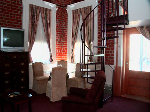 Imagen de la habitación del Hotel Maison Pierre Lafitte. Foto 10