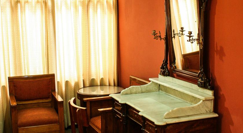 Imagen de la habitación del Hotel Maison Plaza. Foto 8