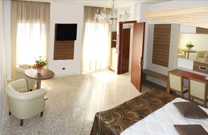 Imagen de la habitación del Hotel Maison Spada. Foto 18