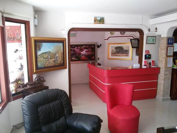 Imagen de los interiores del Hotel Maison Suisse. Foto 16