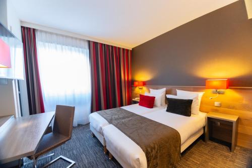 Imagen de la habitación del Hotel Maison Turenne. Foto 7