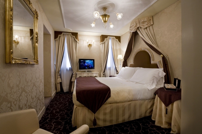 Imagen de la habitación del Hotel Maison Venezia - UNA Experience. Foto 6