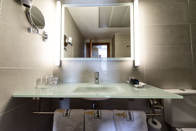 Imagen de la habitación del Hotel Maisonnave. Foto 4