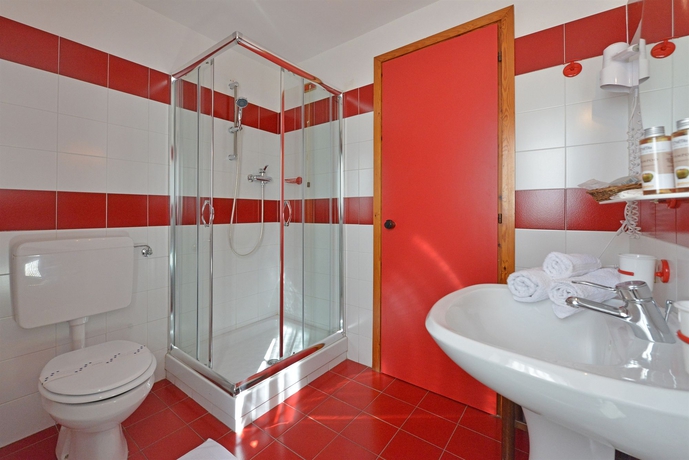 Imagen de la habitación del Hotel Maisonnette. Foto 7