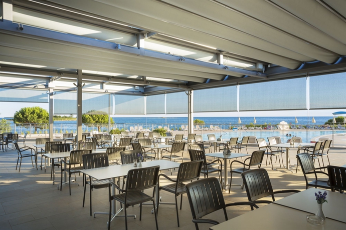 Imagen del bar/restaurante del Hotel Maistra Apartments Villas Rubin, Rovinj. Foto 6