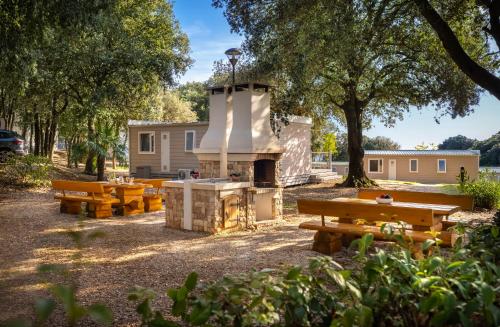 Imagen general del Hotel Maistra Camping Koversada Naturist Pitches. Foto 6