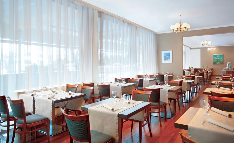 Imagen del bar/restaurante del Hotel Maistra City Vibes Zonar Zagreb. Foto 2