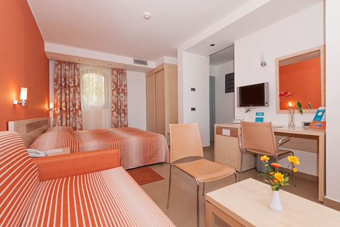 Imagen de la habitación del Hotel Maistra Resort Belvedere. Foto 4