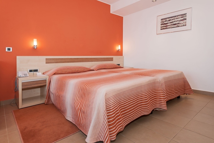 Imagen de la habitación del Hotel Maistra Resort Belvedere. Foto 5