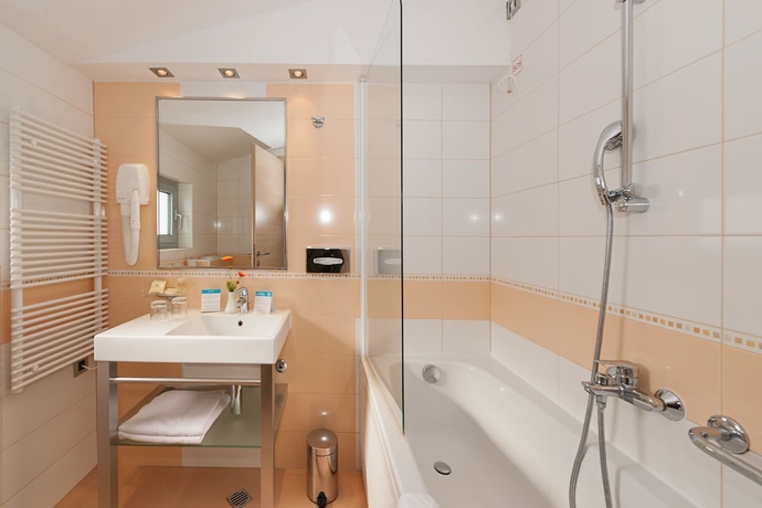 Imagen de la habitación del Hotel Maistra Resort Belvedere. Foto 9
