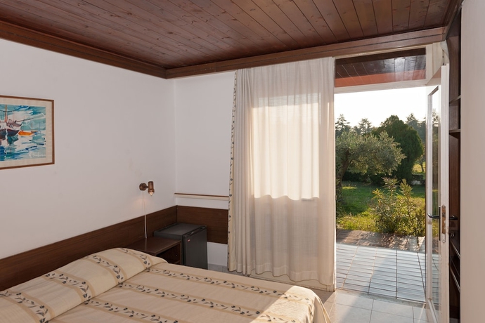Imagen de la habitación del Hotel Maistra Select Koversada Naturist Villas. Foto 14
