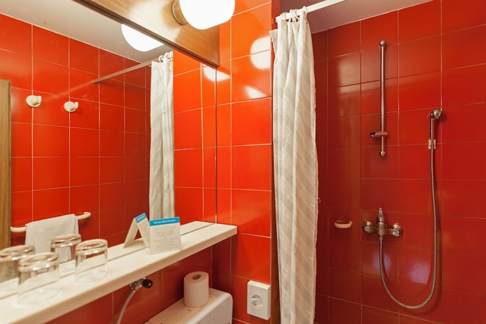 Imagen de la habitación del Hotel Maistra Select Koversada Naturist Villas. Foto 18