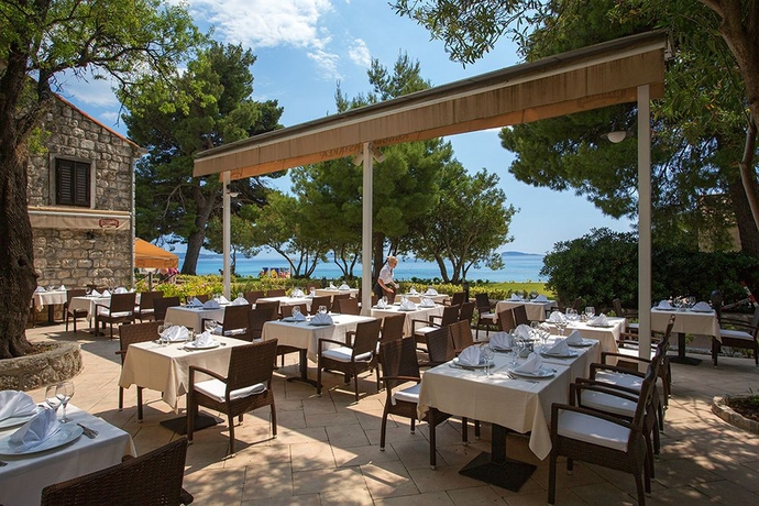 Imagen del bar/restaurante del Hotel Maistra Select Mlini Villas and Apartments. Foto 7