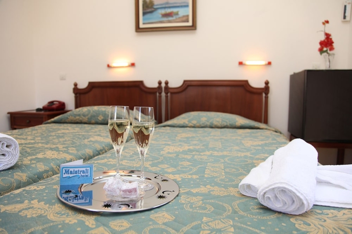 Imagen de la habitación del Hotel Maistrali, Galissas. Foto 2