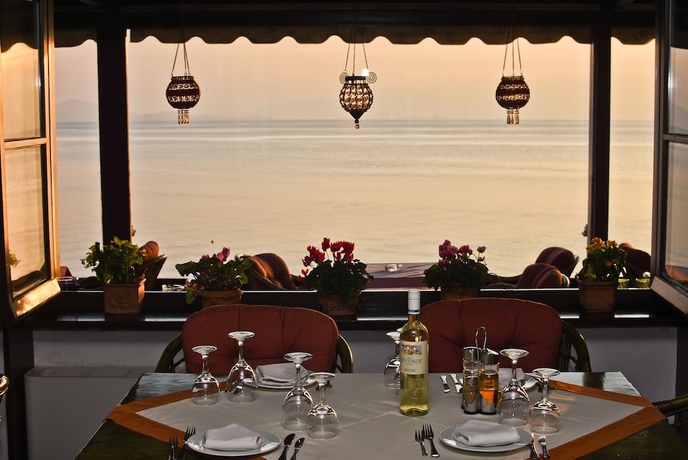 Imagen del bar/restaurante del Hotel Maistrali, Municipal Unit of Afetes. Foto 5