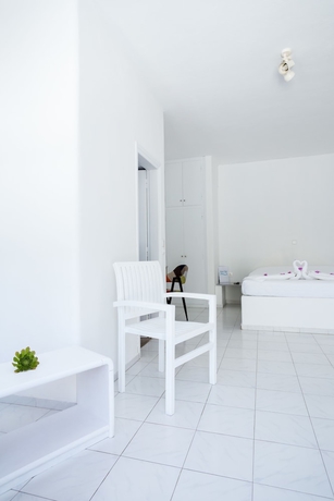 Imagen de la habitación del Hotel Maistros Village. Foto 15