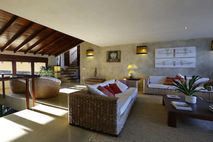 Imagen de los interiores del Hotel Maitei. Foto 16