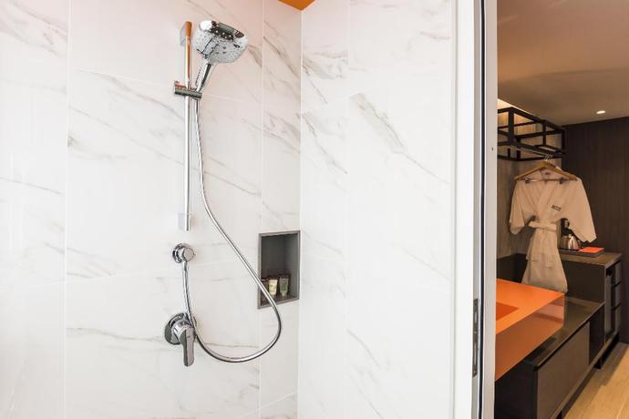 Imagen de la habitación del Hotel Maitria Rama 9 Bangkok. Foto 9