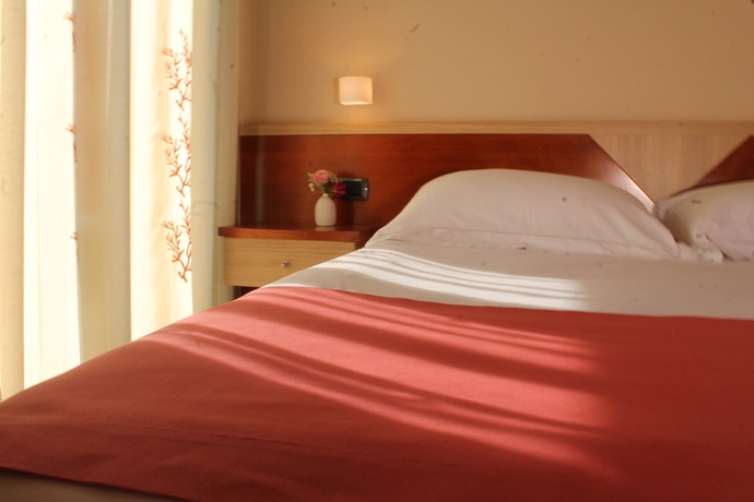 Imagen de la habitación del Hotel Maiuri. Foto 8