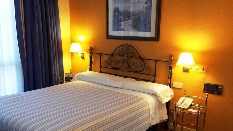 Imagen de la habitación del Hotel Majadahonda. Foto 6