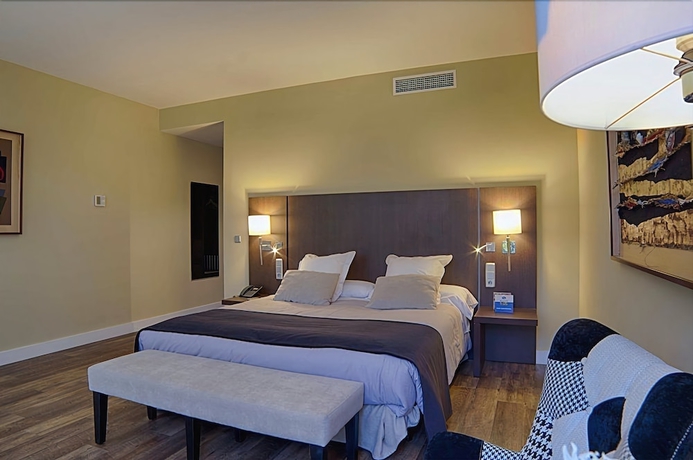 Imagen de la habitación del Hotel Majadahonda. Foto 13