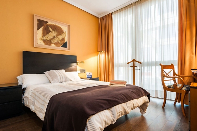 Imagen de la habitación del Hotel Majadahonda. Foto 17