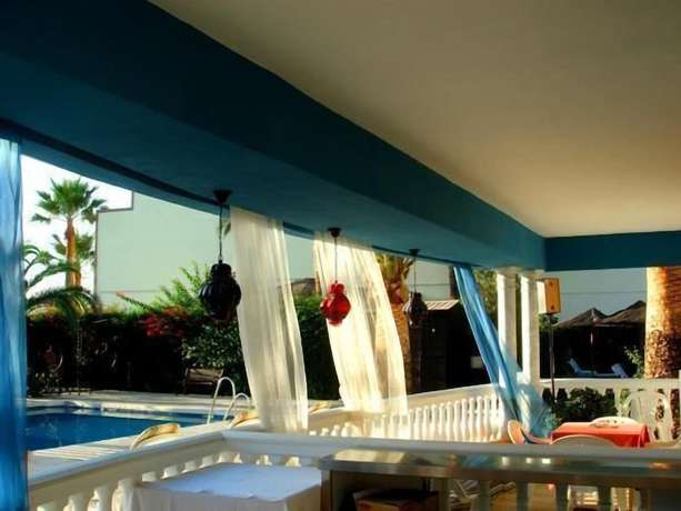 Imagen de los exteriores del Hotel Majaravique Sevilla. Foto 12