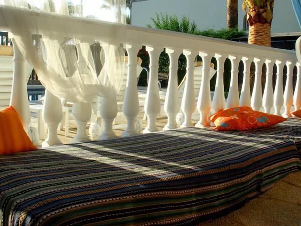 Imagen de los interiores del Hotel Majaravique Sevilla. Foto 18