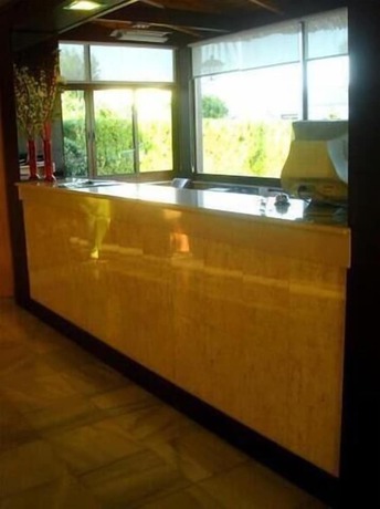 Imagen de los interiores del Hotel Majaravique Sevilla. Foto 19