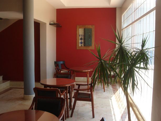 Imagen del bar/restaurante del Hotel Majaravique Sevilla. Foto 6